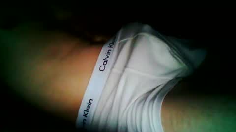 Snapshot of ceecuc chatting on December 14, 2:23 am Nice to meet U online show from December 14, 2:23 am