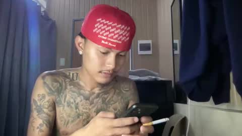 Snapshot of ceesteve_hot chatting on April 20, 2:03 am ceesteve_hot online show from April 20, 2:03 am