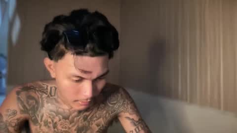 Snapshot of ceesteve_hot chatting on May 16, 6:21 am ceesteve_hot online show from May 16, 6:21 am