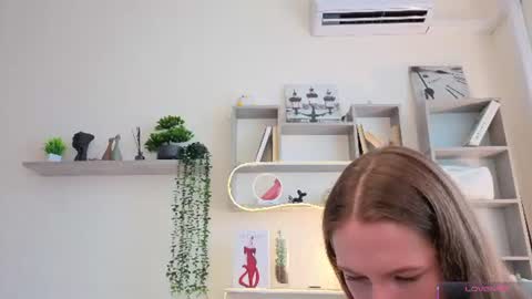 Snapshot of cel1ne_secret chatting on July 16, 6:08 am Josie Manesi online show from July 16, 6:08 am