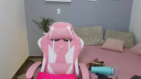 Snapshot of celeste_1star chatting on October 2, 8:49 pm celeste_1star online show from October 2, 8:49 pm