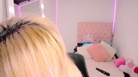 Celeste Sweet online show from February 3, 10:03 am