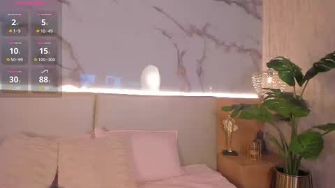 Snapshot of celeste_evanzz chatting on June 16, 8:22 pm Celeste online show from June 16, 8:22 pm