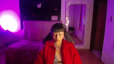 Snapshot of celeste_fioree chatting on May 15, 9:38 am celeste_fioree online show from May 15, 9:38 am