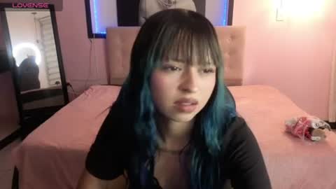 Snapshot of celeste_fioree chatting on July 28, 7:26 pm celeste_fioree online show from July 28, 7:26 pm