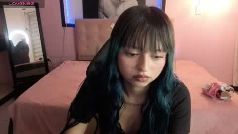 Snapshot of celeste_fioree chatting on July 28, 7:39 pm celeste_fioree online show from July 28, 7:39 pm