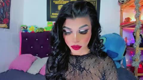 Snapshot of celeste_hot25horny chatting on October 6, 10:18 pm celeste_hot25horny online show from October 6, 10:18 pm