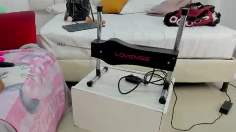 celeste_smmith_ online show from August 10, 4:05 am