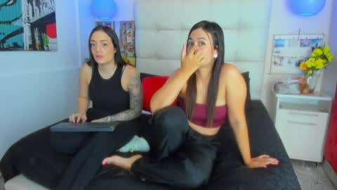 Snapshot of celeste_starsss chatting on May 23, 9:24 am celeste_starsss online show from May 23, 9:24 am