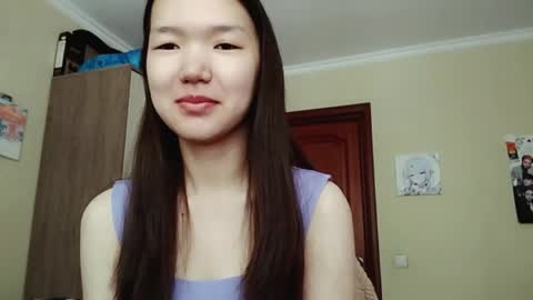Snapshot of celestegessel chatting on May 12, 10:12 am Molly online show from May 12, 10:12 am