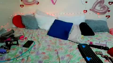 celestehot222 online show from July 11, 10:51 am