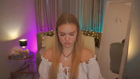 celestenoirr online show from June 9, 6:03 am