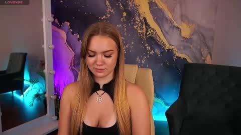 celestenoirr online show from June 16, 1:47 pm