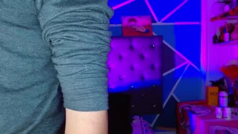 I am Valentinn online show from January 8, 6:21 pm