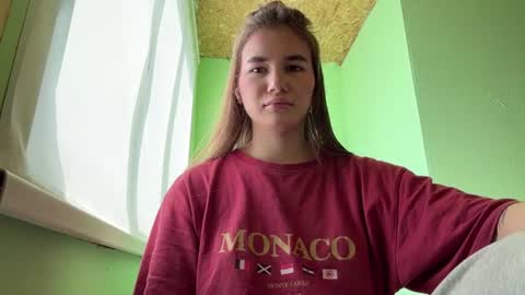 Julia online show from July 18, 3:22 am