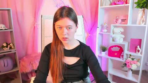 your cute kitty online show from March 19, 6:56 pm