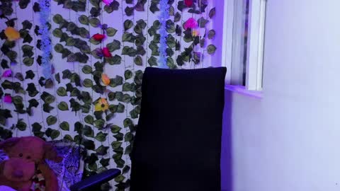 Celestineeeeee online show from December 24, 10:28 pm