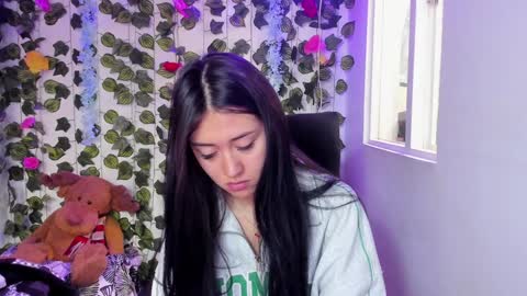 Celestineeeeee online show from January 6, 5:16 pm