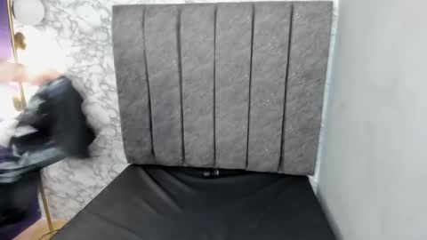       online show from December 20, 7:33 am