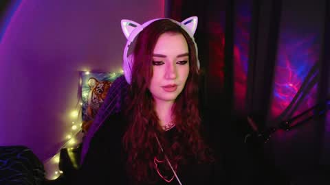 Snapshot of celia_sensual_ chatting on May 10, 8:25 pm celia_sensual_ online show from May 10, 8:25 pm