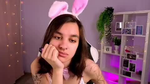 Snapshot of celine_dionn chatting on October 26, 3:45 am Celine online show from October 26, 3:45 am