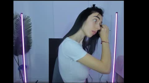 Celine Roxelle online show from November 4, 8:02 am