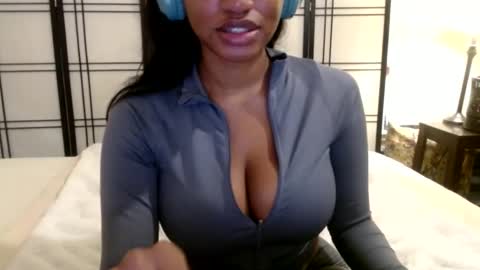 Celine Costas online show from December 4, 6:39 pm