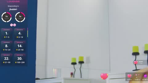 Snapshot of celinemeyerr chatting on October 22, 6:13 am CelineMeyer online show from October 22, 6:13 am