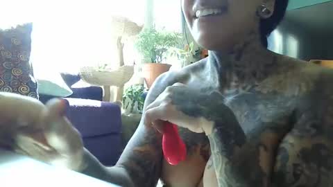 Snapshot of celineshore chatting on March 10, 5:51 pm Celine Shore online show from March 10, 5:51 pm