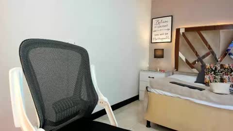 Snapshot of cellestehot chatting on November 13, 11:20 am celeste online show from November 13, 11:20 am