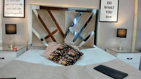 Snapshot of cellestehot chatting on November 27, 11:01 am celeste online show from November 27, 11:01 am