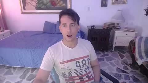 Snapshot of centurionjohnny chatting on December 5, 4:44 pm centurionjohnny online show from December 5, 4:44 pm