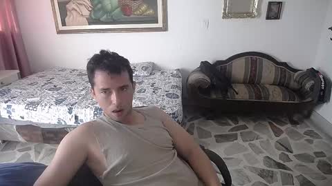 Snapshot of centurionjohnny chatting on December 23, 12:19 pm centurionjohnny online show from December 23, 12:19 pm