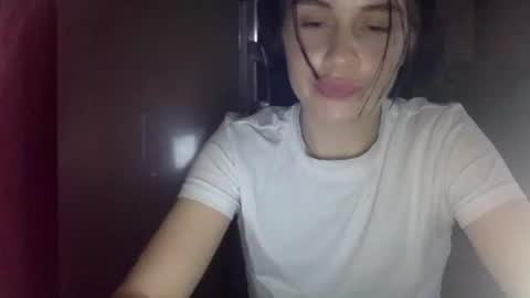 Eva online show from May 6, 9:31 pm