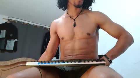 Snapshot of cesar_master_ chatting on January 11, 7:30 pm cesar_master_ online show from January 11, 7:30 pm