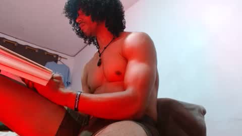 Snapshot of cesar_master_ chatting on February 11, 5:01 am cesar_master_ online show from February 11, 5:01 am