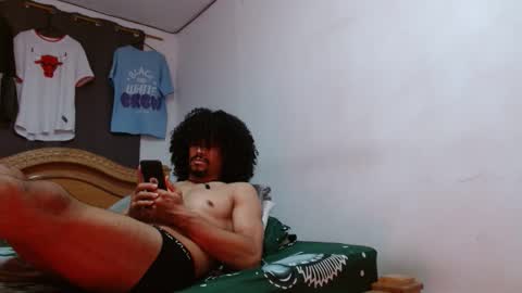 Snapshot of cesar_master_ chatting on March 11, 5:02 am cesar_master_ online show from March 11, 5:02 am