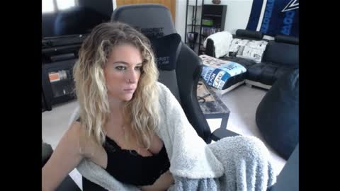 Marie online show from January 23, 4:37 pm