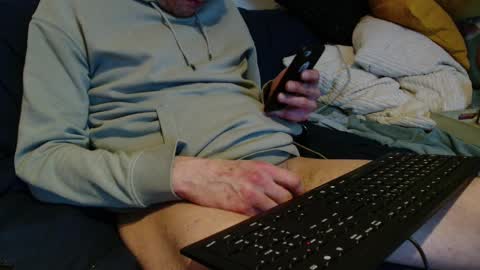 Snapshot of cgn4you chatting on February 14, 6:29 pm cgn4you online show from February 14, 6:29 pm