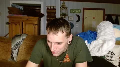 cguffey2284 online show from December 28, 5:55 am