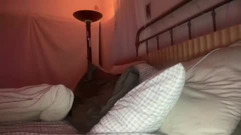 Snapshot of ch3micalhyp3boy chatting on December 22, 9:39 am Kpapi online show from December 22, 9:39 am