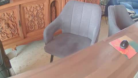 Snapshot of ch423031 chatting on April 5, 12:13 pm ch423031 online show from April 5, 12:13 pm