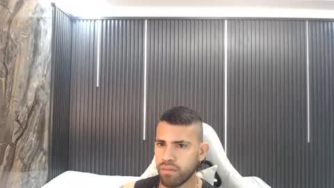 chacorta_ online show from July 28, 2:13 pm