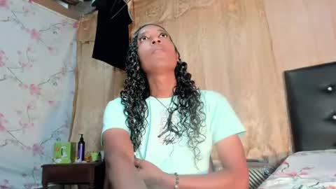 chaira_1x1 online show from July 31, 2:16 pm