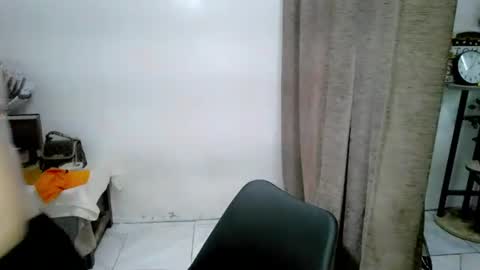 chakadal_xx online show from October 1, 11:33 pm