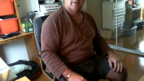 Chalky online show from June 14, 2:35 am