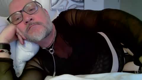 Snapshot of champagne4mist chatting on January 30, 4:13 pm champagne online show from January 30, 4:13 pm