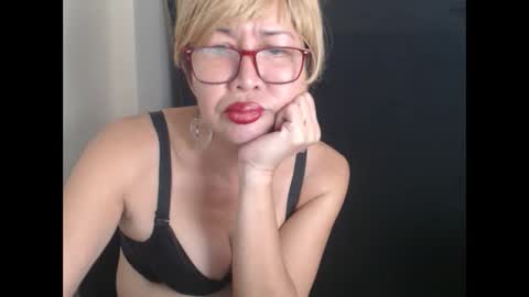 Snapshot of champaka123 chatting on February 6, 9:11 am champaka online show from February 6, 9:11 am