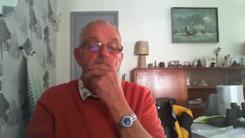 Champers online show from April 30, 8:42 am