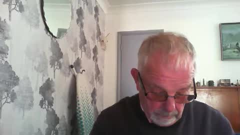 Champers online show from May 12, 11:18 am